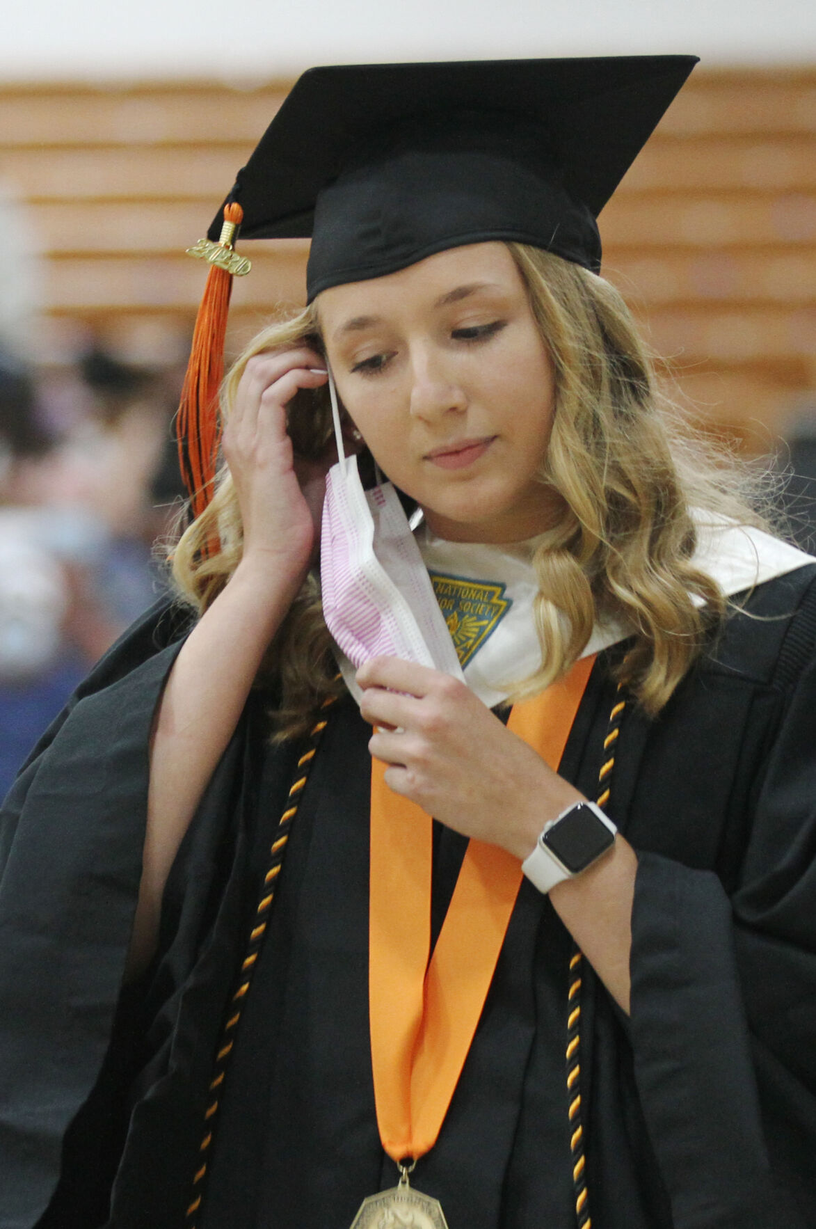 p07-27-2HHSgrad4.jpg